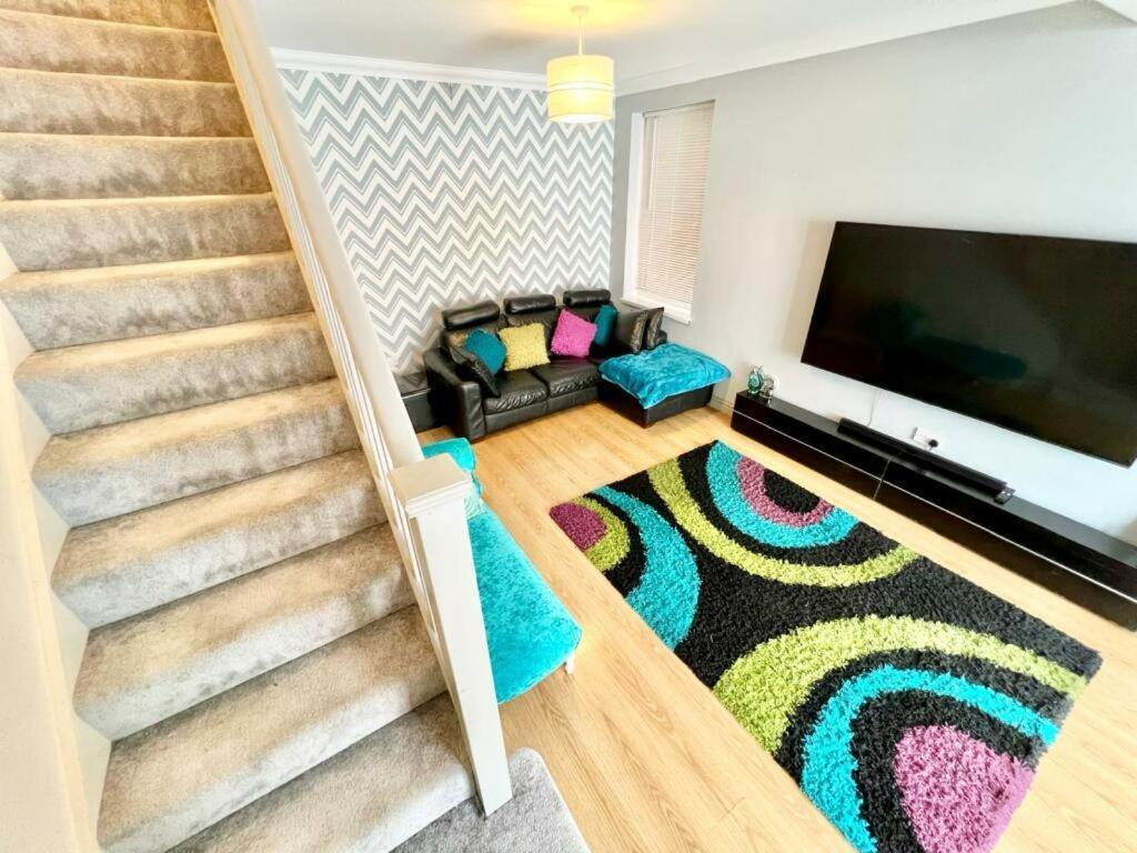 Lovely Spacious Room Near Train Station And University Dallington  Екстериор снимка